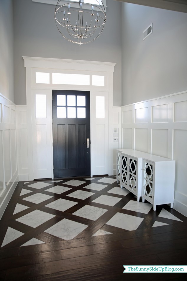 entry-mirrored-console