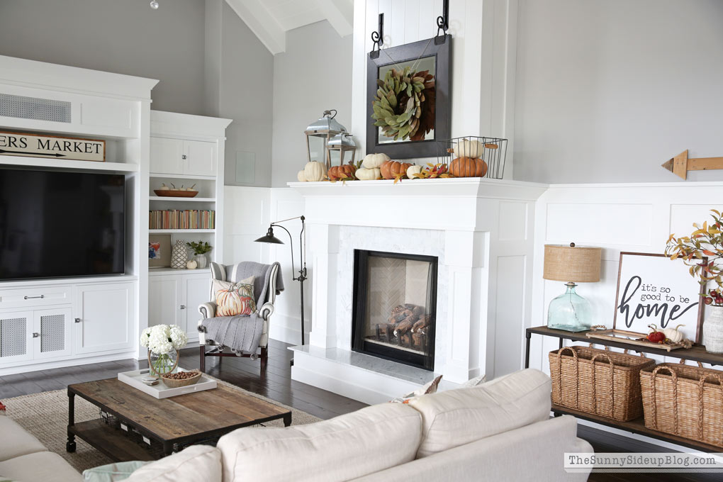 Fall Mantel Decor - Marble Fireplace (Sunny Lifestyles)