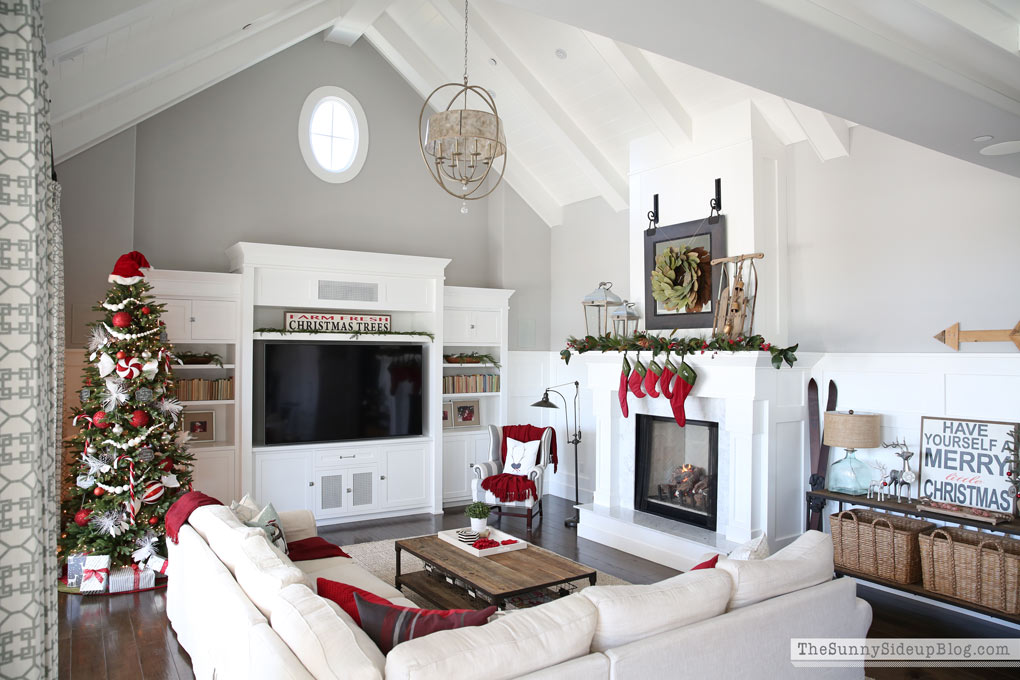 Christmas Home Tour! (Sunny Lifestyles)