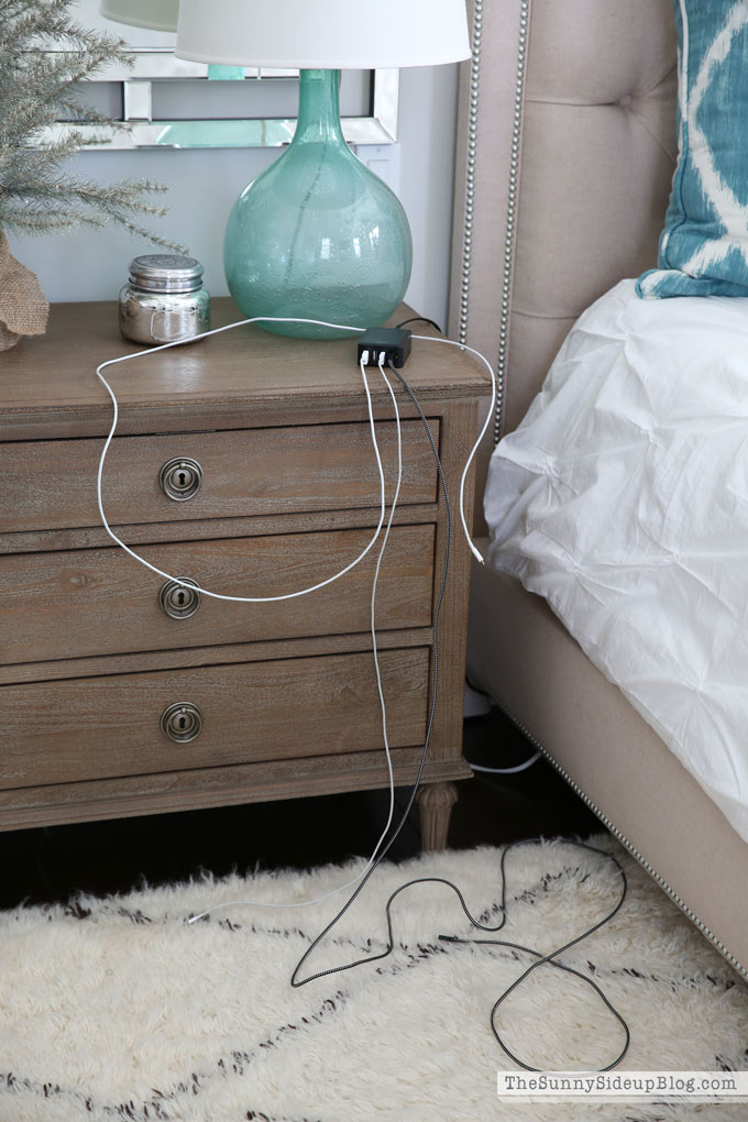 Say good-bye to messy cords