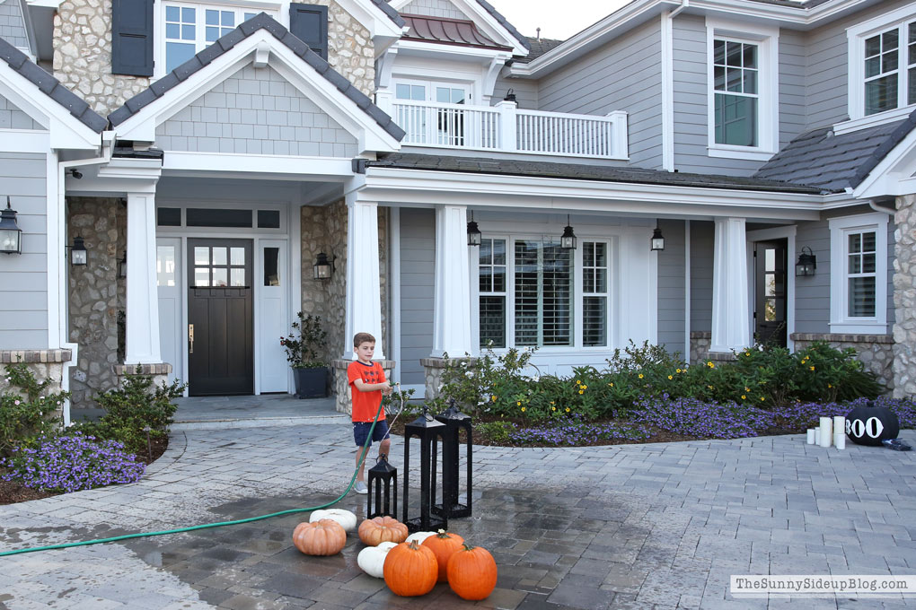 craftsman coastal home (Sunny Lifestyles)