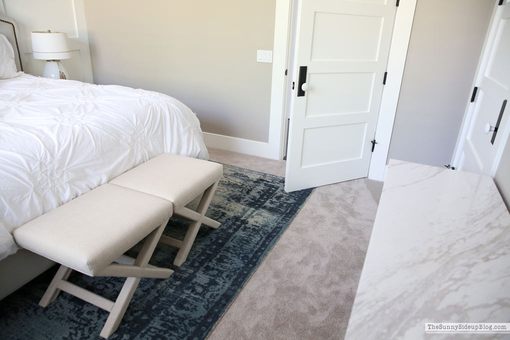 Guest Room Decor (Sunny Lifestyles)