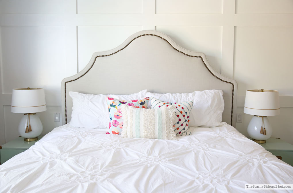 Guest Room Decor (Sunny Lifestyles)