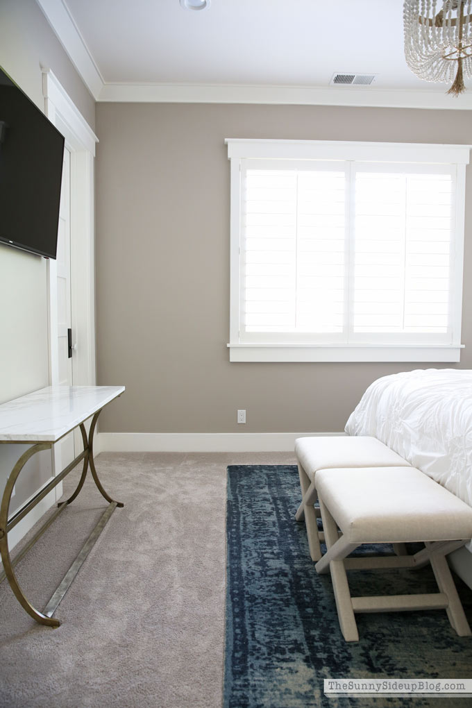 Guest Room Decor (Sunny Lifestyles)