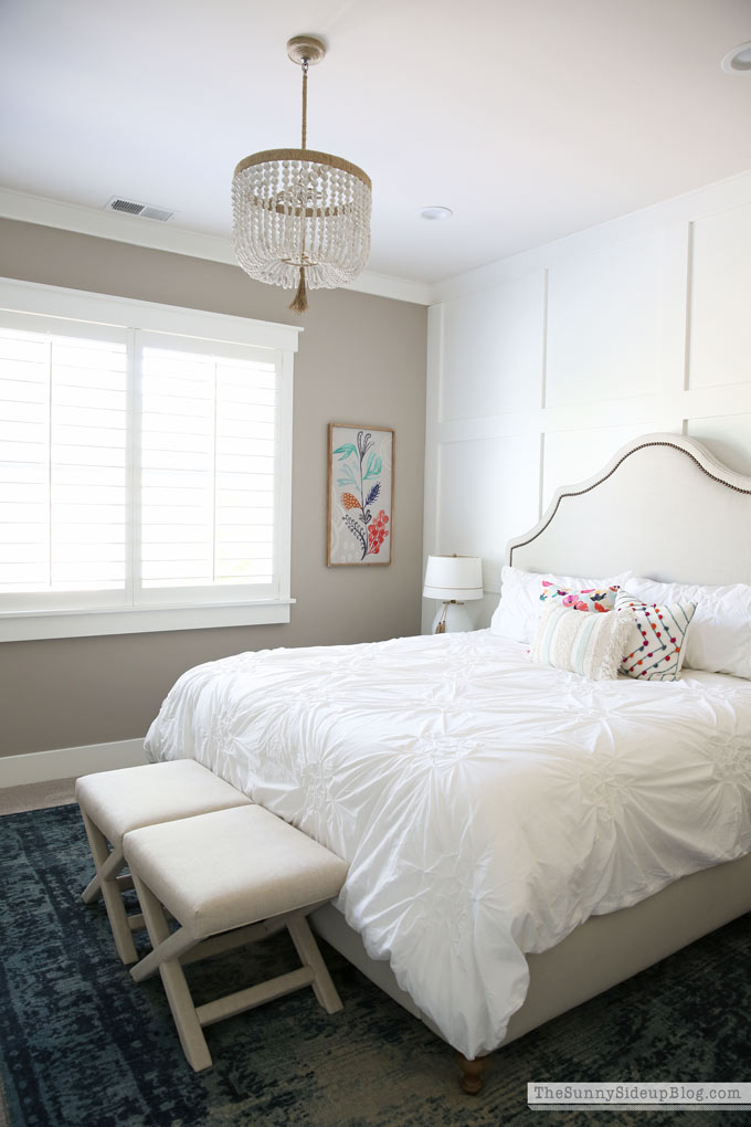 Guest Room Decor (Sunny Lifestyles)