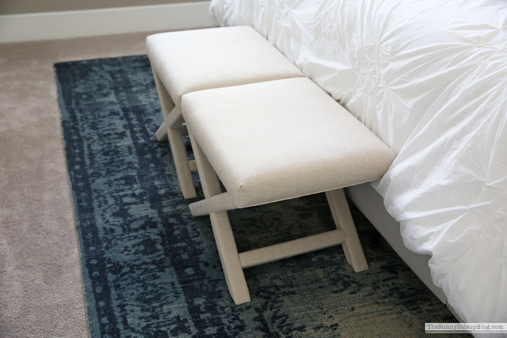 Guest Room Decor (Sunny Lifestyles)