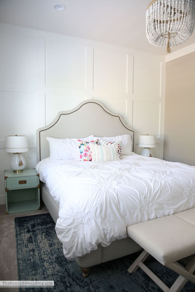 Guest Room Decor (Sunny Lifestyles)