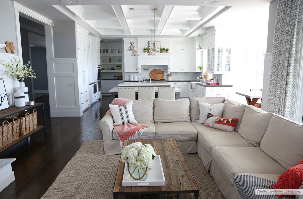 Spring Home Tour (Sunny Lifestyles)