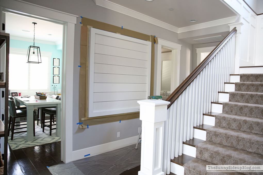 Shiplap Display Wall (Sunny Lifestyles)