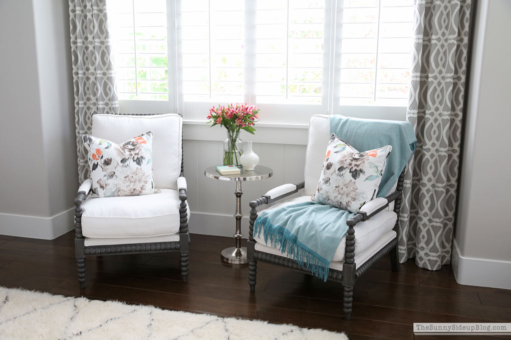 5 Tips to Create a Relaxing Bedroom (Sunny Lifestyles)