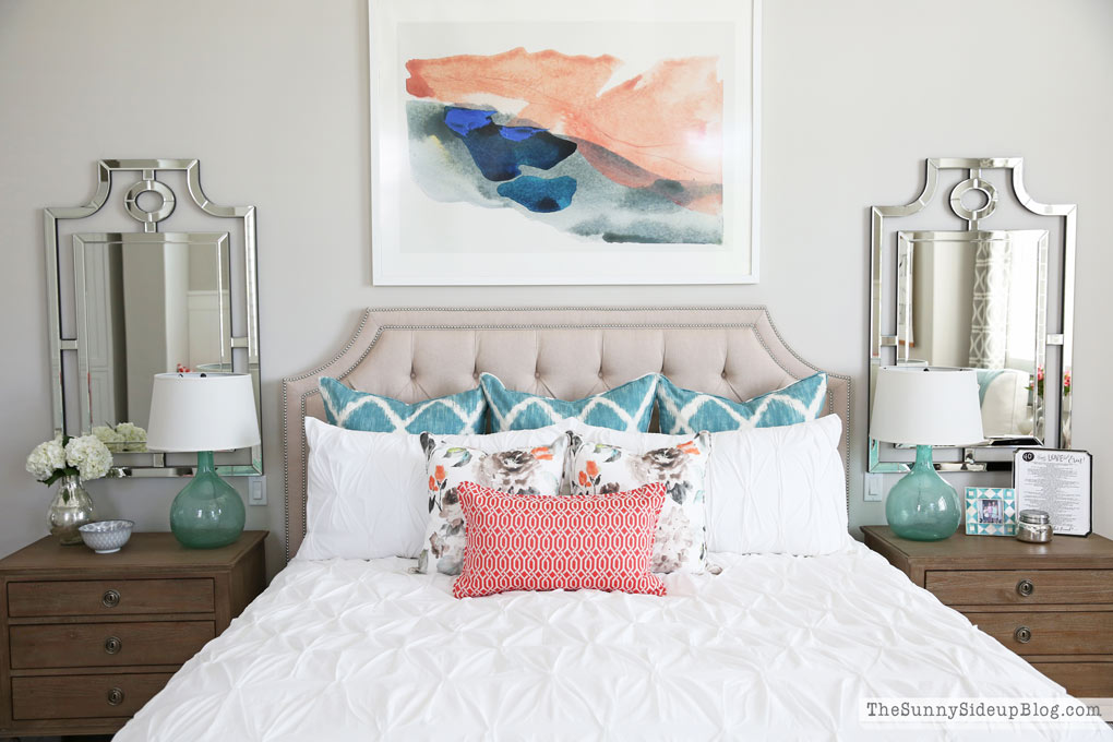 5 Tips to Create a Relaxing Bedroom (Sunny Lifestyles)