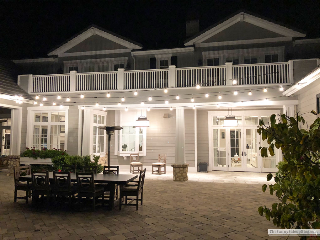 Outdoor Party (Sunny Lifestyles)