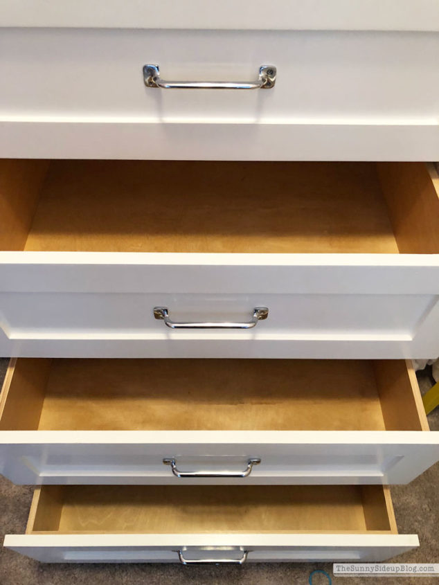 Organizing Progress and Girls School Clothes (Sunny Lifestyles) 