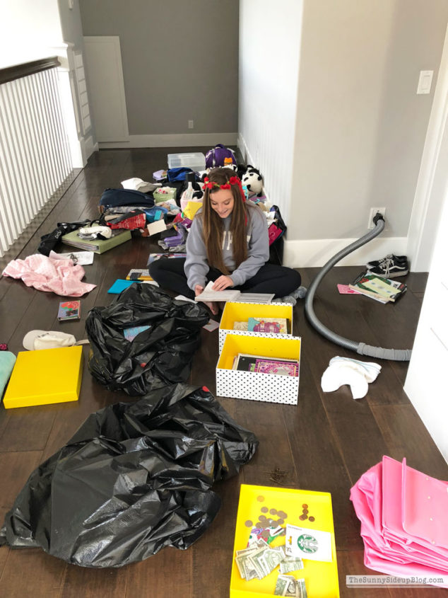 Organizing Progress and Girls School Clothes (Sunny Lifestyles) 