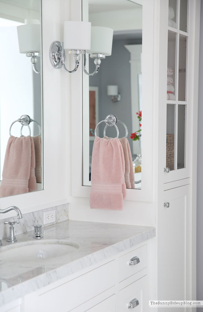 Bathroom Decor (Sunny Lifestyles)