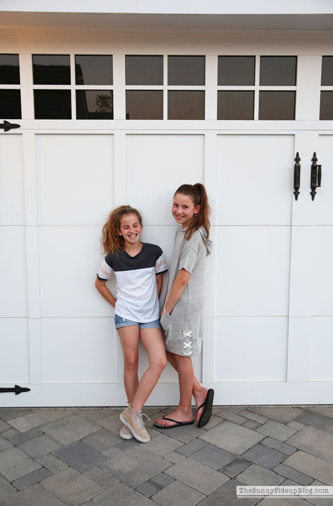 Organizing Progress and Girls School Clothes (Sunny Lifestyles) 