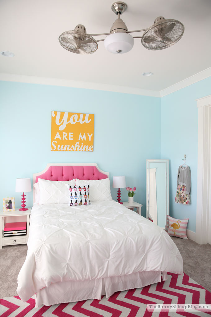Girl's Bedroom Update (Sunny Lifestyles) 