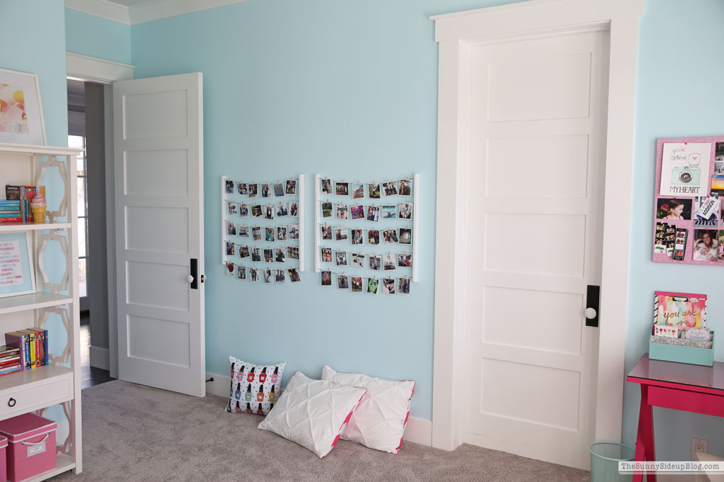Kids' Bedroom Photo Display (Sunny Lifestyles)