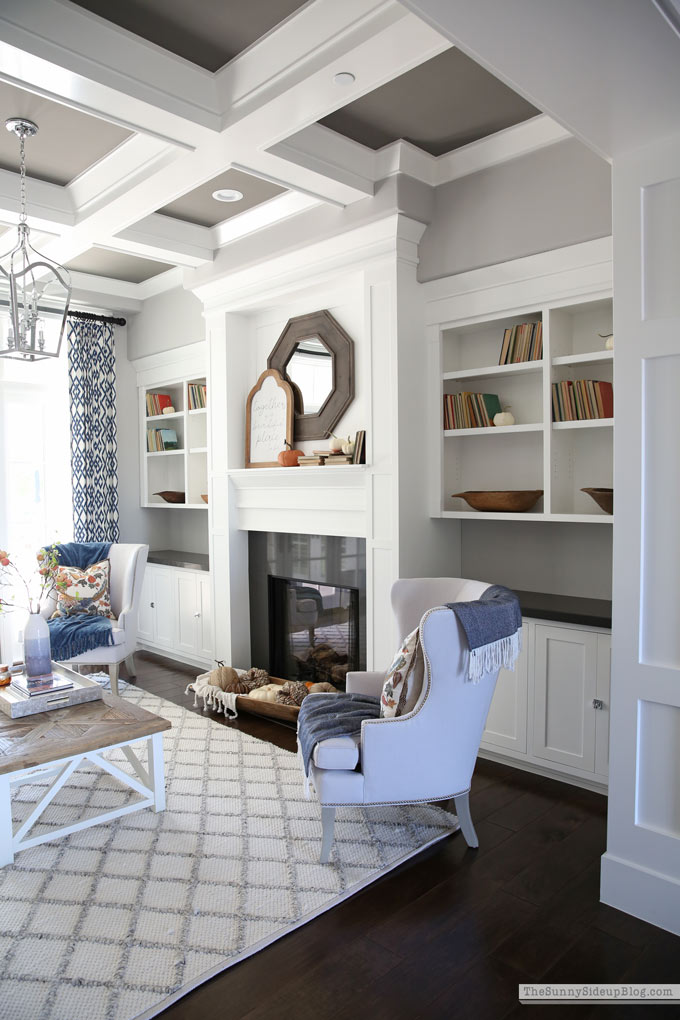 Fall Decor Formal Living Room (Sunny Lifestyles)