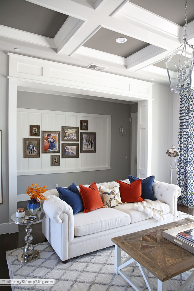 Fall Decor Formal Living Room (Sunny Lifestyles)