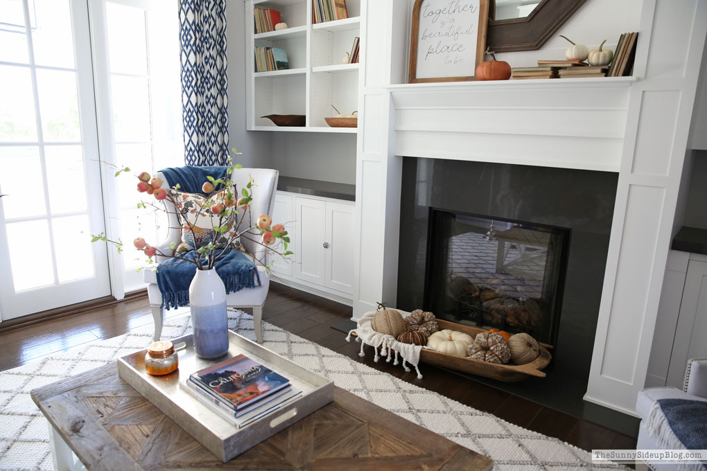 Fall Decor Formal Living Room (Sunny Lifestyles)