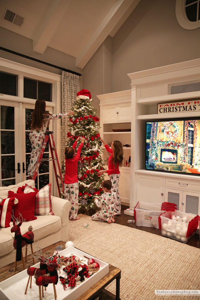 Decorating our Tree and fun Christmas PJ's! (Sunny Lifestyles)