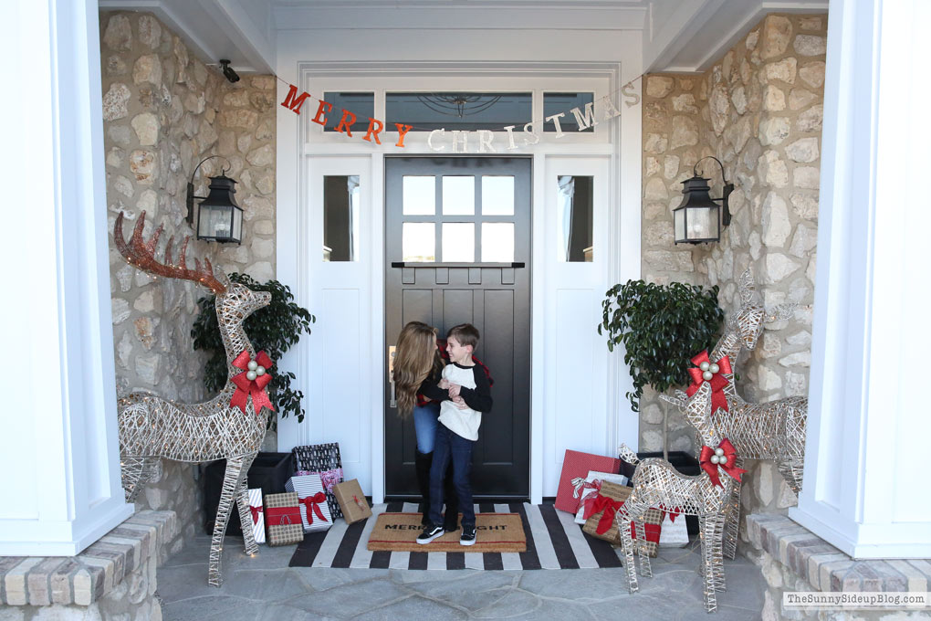 December Fashion (Sunny Lifestyles)