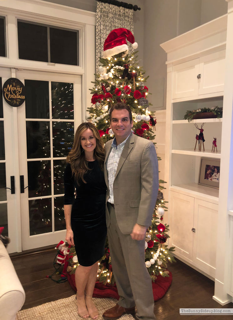 Christmas Homes at Night Tour (Sunny Lifestyles)