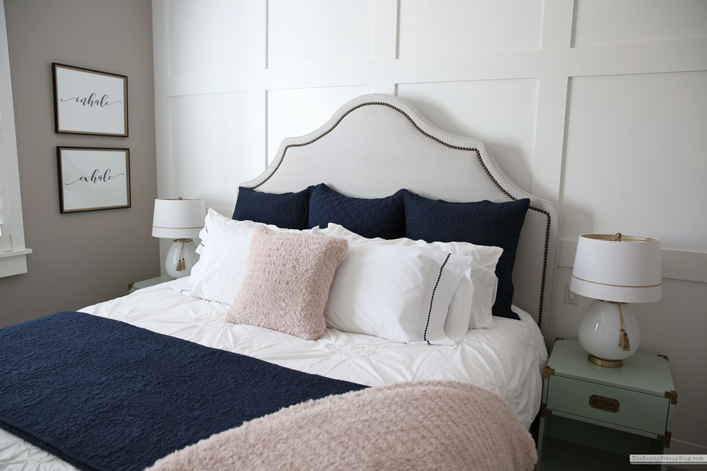Guest Bedroom Decor (Sunny Lifestyles)