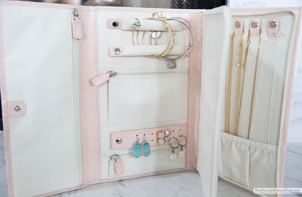 Organized Packing (Sunny Lifestyles)