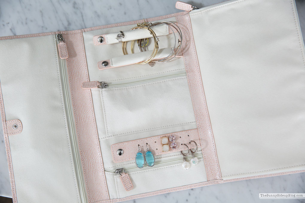 Organized Packing (Sunny Lifestyles)