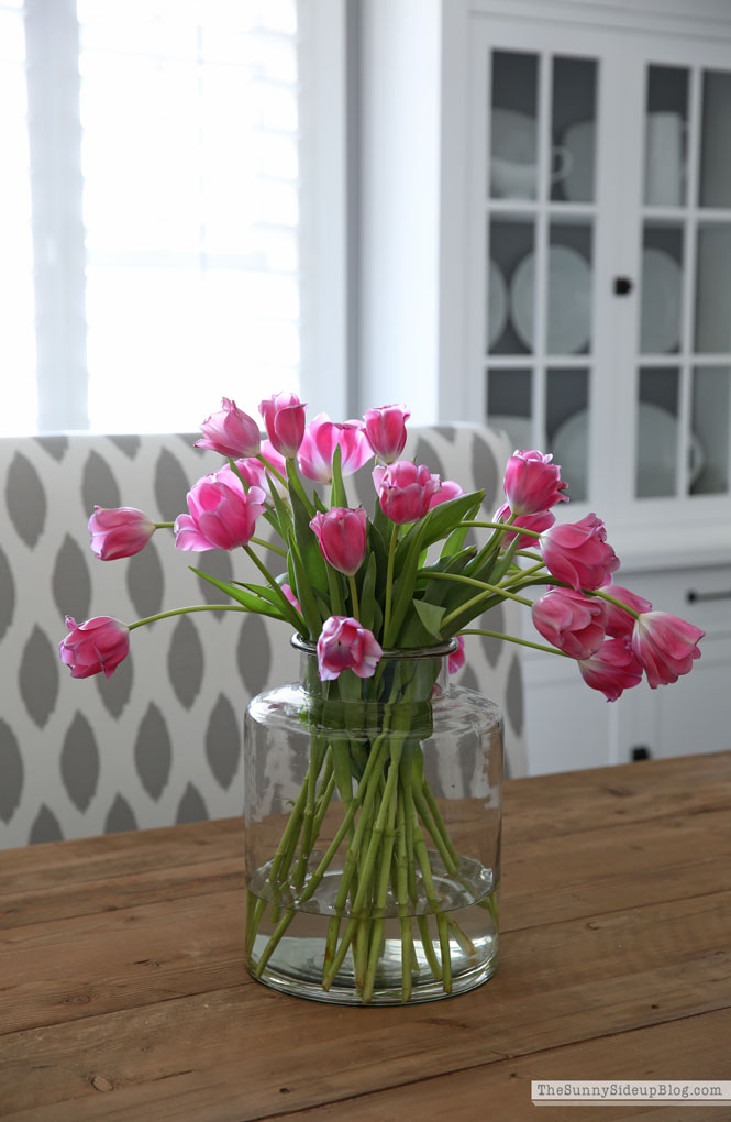 Organizing with baskets (Sunny Lifestyles)