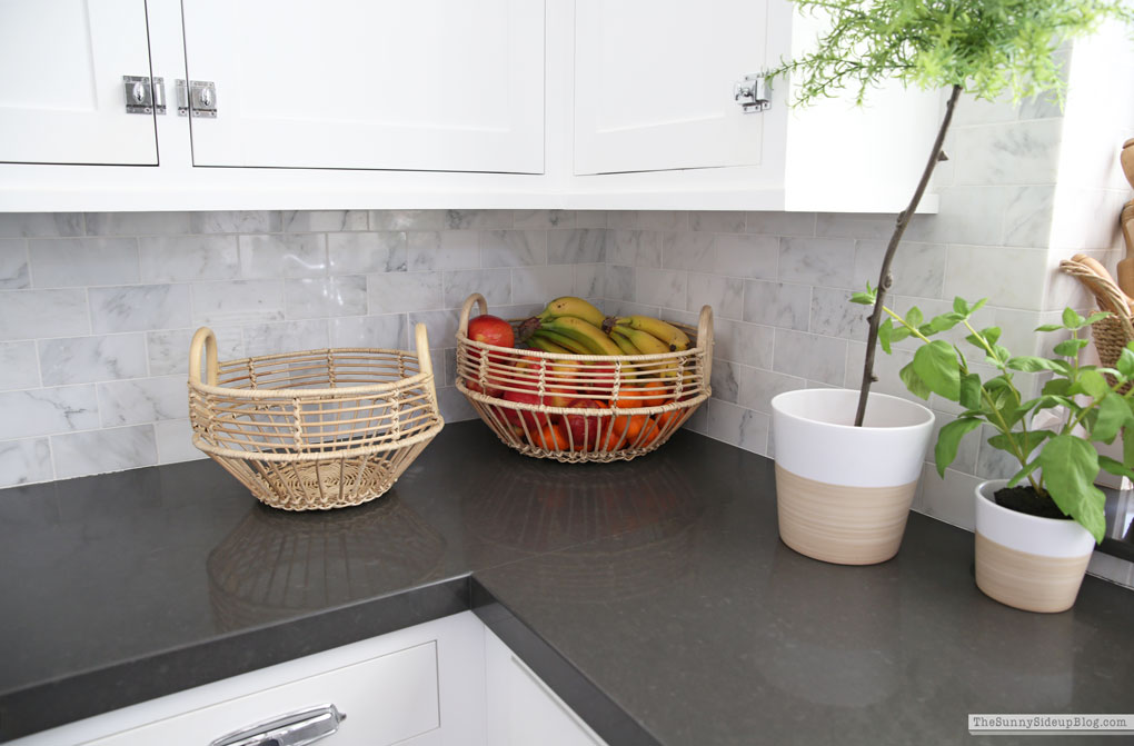 Easy Ways to Spring Clean (Sunny Lifestyles)