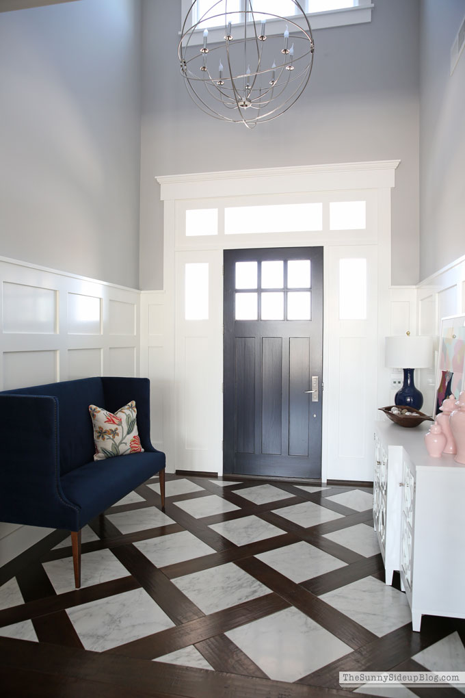 Entry marble wood floor (Sunny Lifestyles)