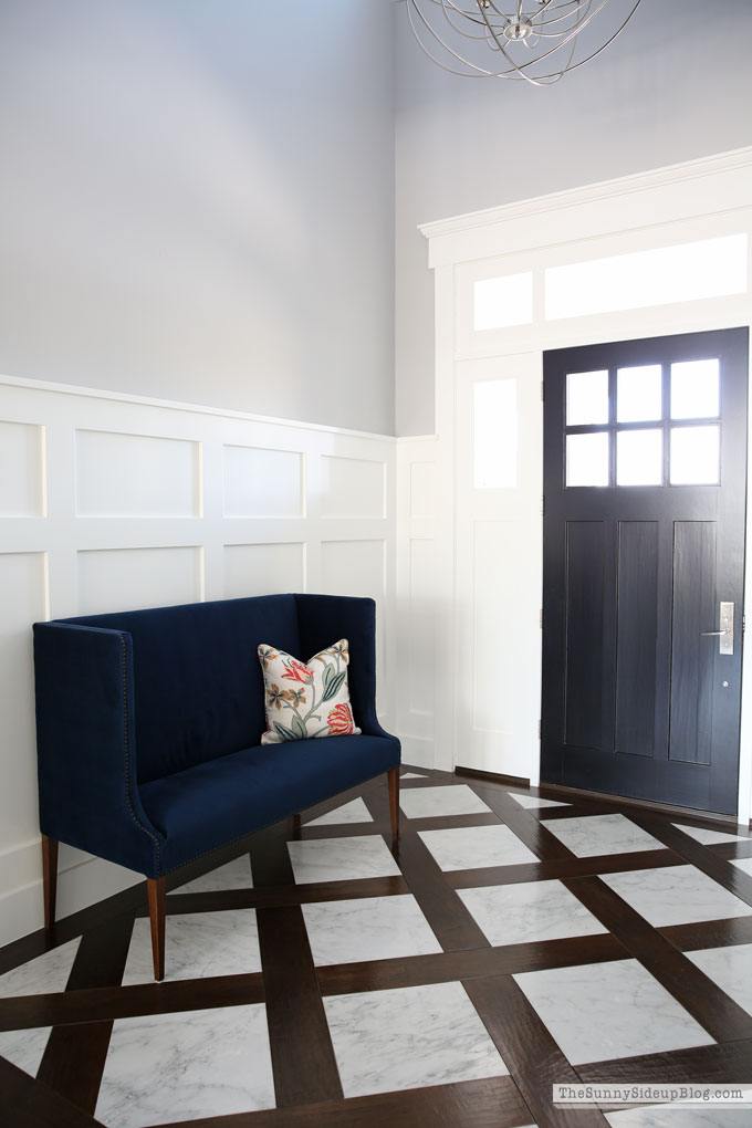 Entry marble wood floor (Sunny Lifestyles)