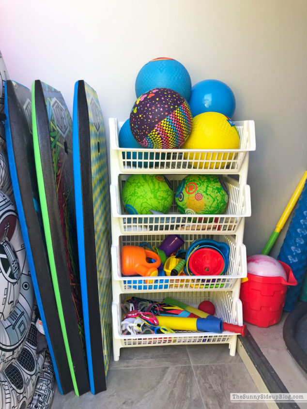 Outdoor Pool Organization (Sunny Lifestyles)