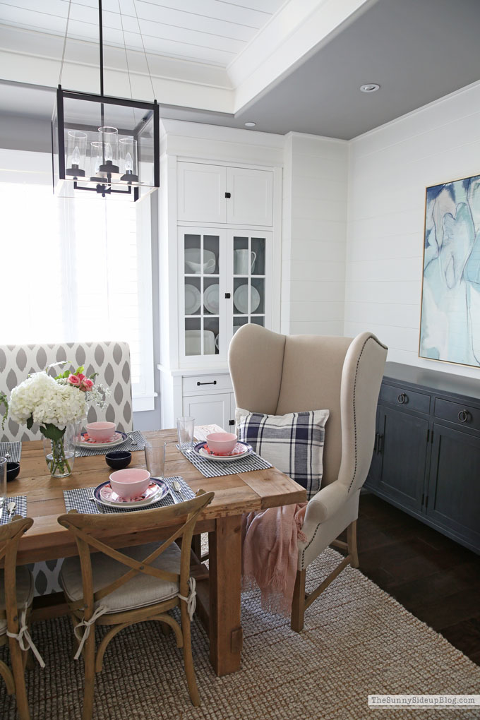 Spring/Summer Dining Tablescape (Sunny Lifestyles)