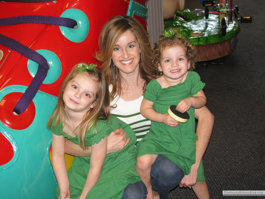 Ten Habits of Happy Moms (Sunny Lifestyles)
