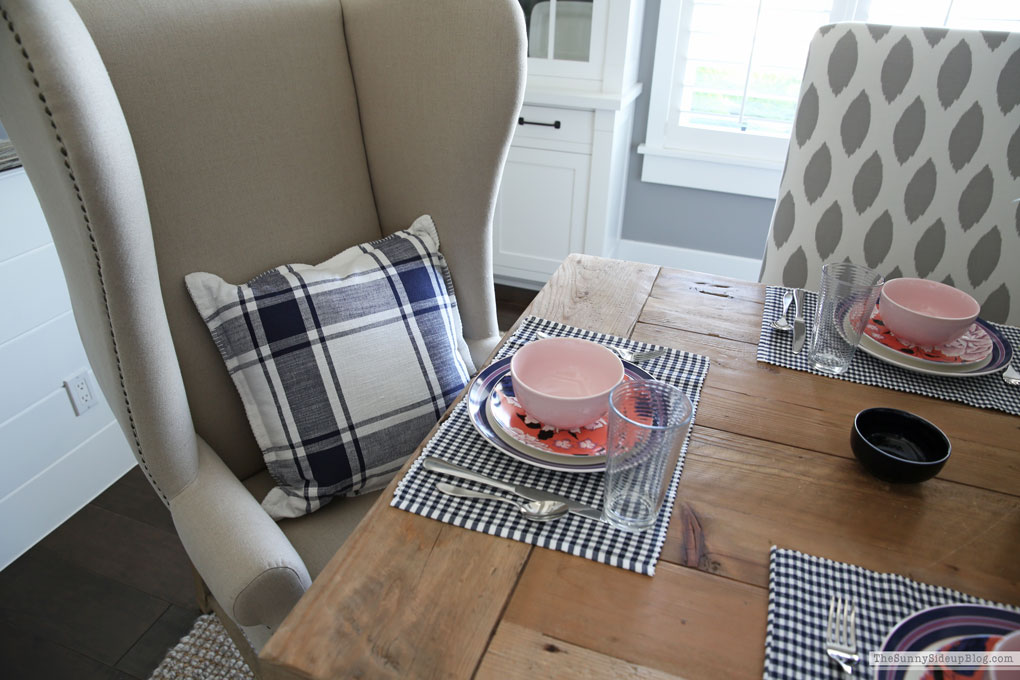 Spring/Summer Dining Tablescape (Sunny Lifestyles)