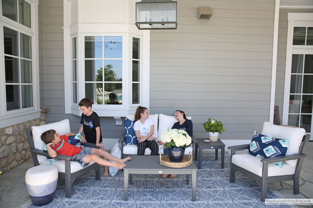 New Outdoor Furniture (Sunny Lifestyles)