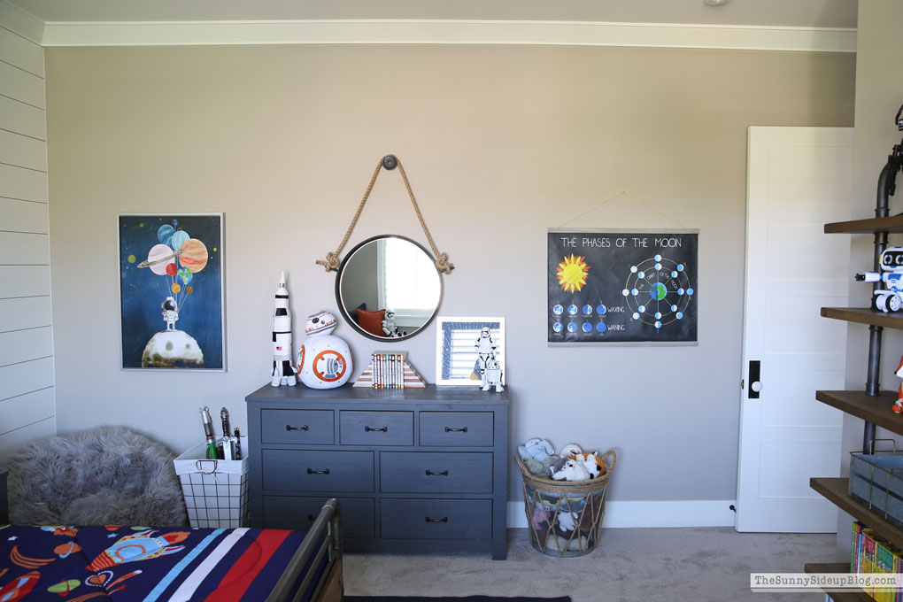 Boys Space Themed Bedroom (Sunny Lifestyles)