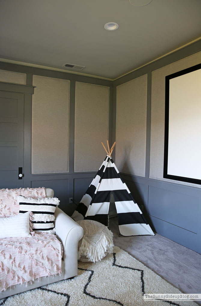 Theatre Room (Sunny Lifestyles)