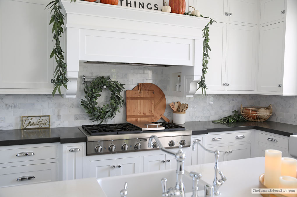 Fall Kitchen (Sunny Lifestyles)