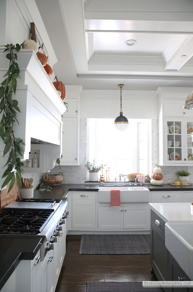 Fall Kitchen (Sunny Lifestyles)