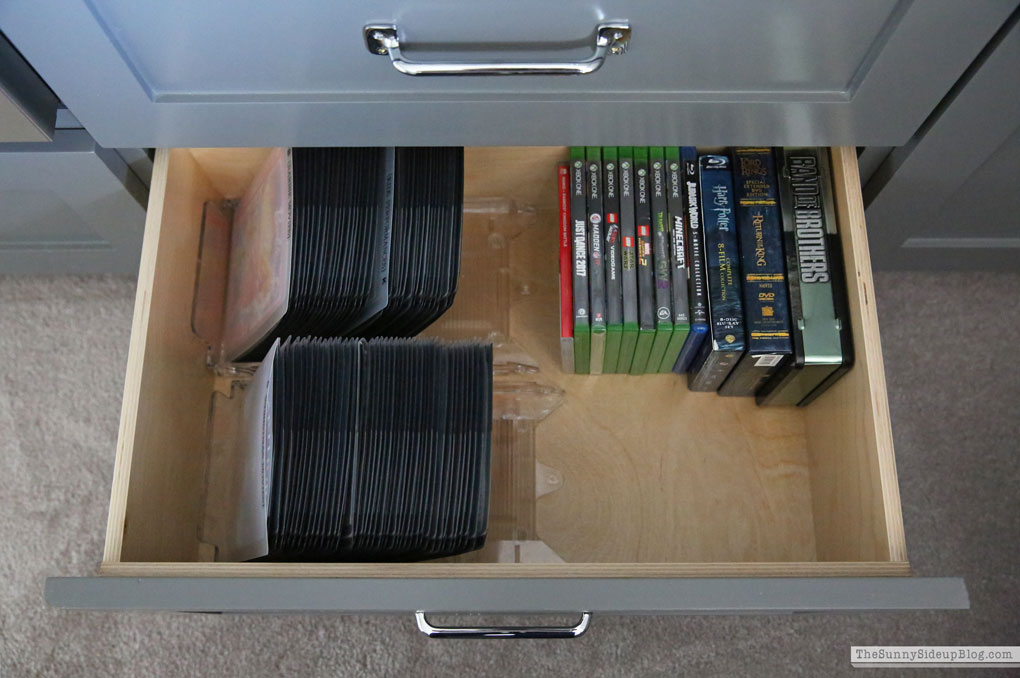 Theatre Room (organized drawers!) Sunny Lifestyles