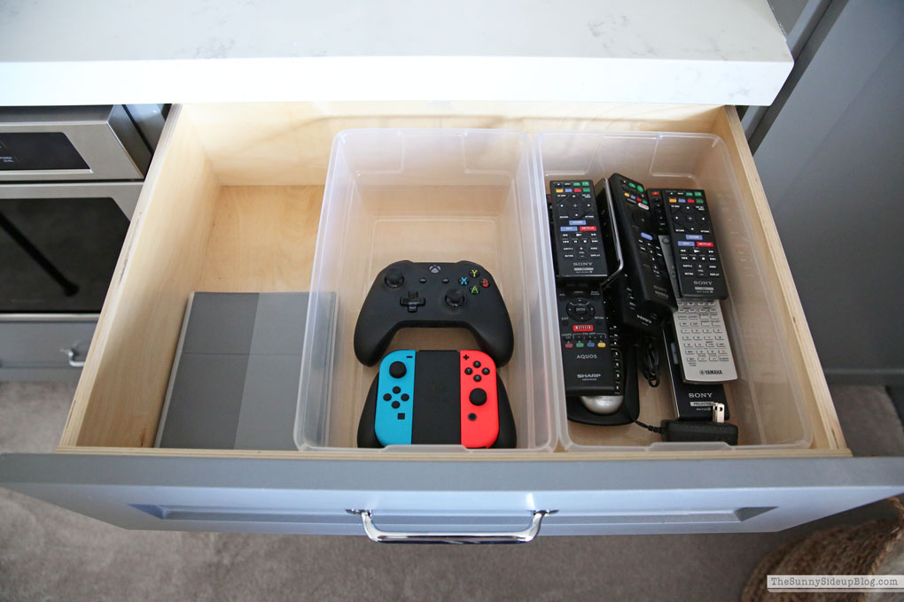 Theatre Room (organized drawers!) Sunny Lifestyles