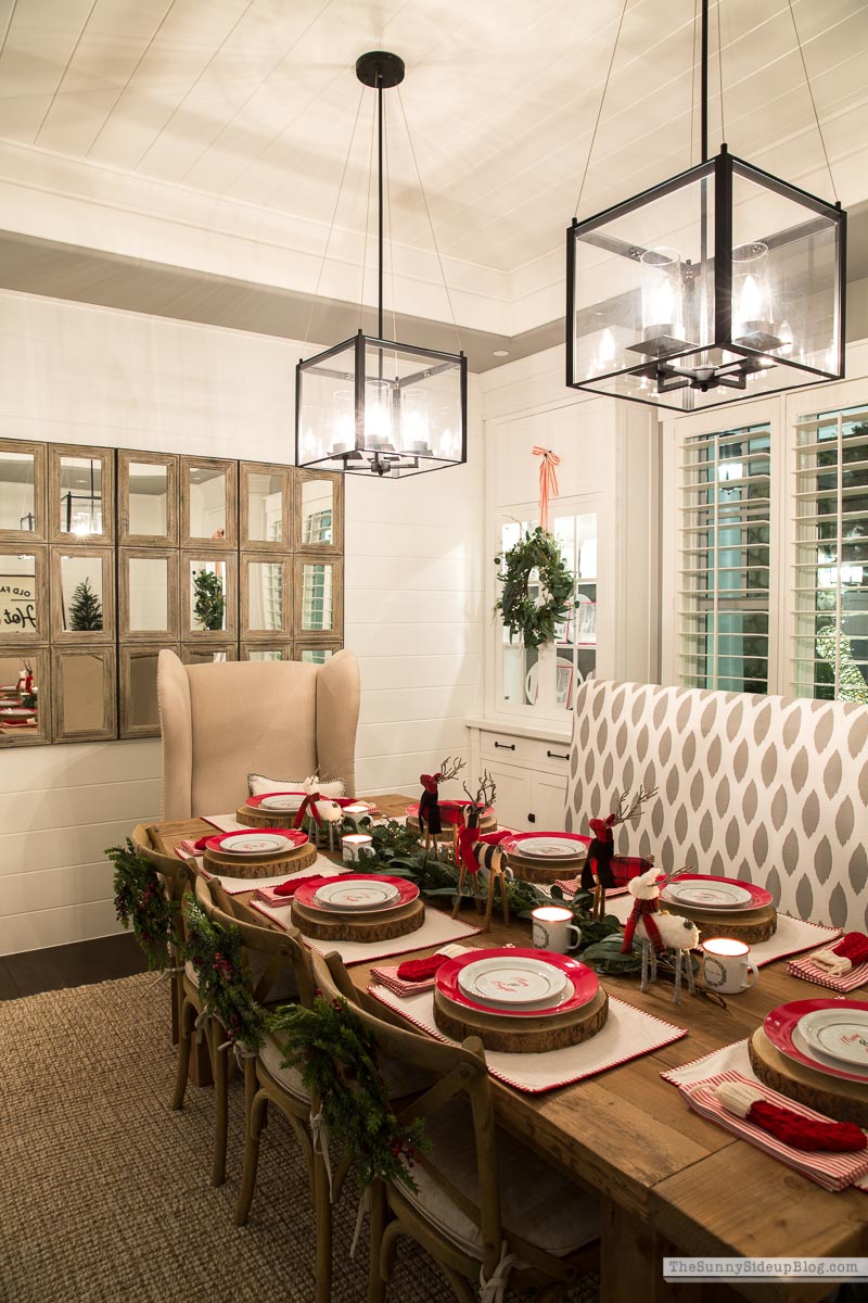 Christmas Dining Room (Sunny Lifestyles)