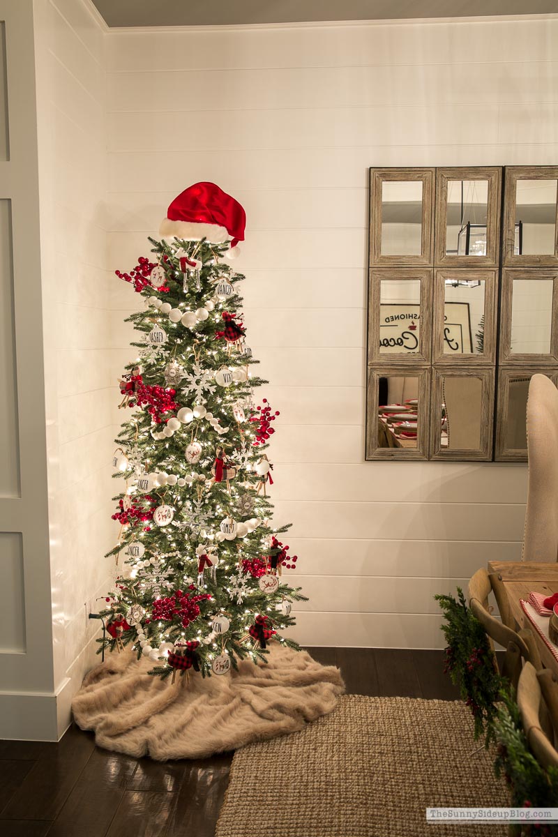 Christmas Dining Room (Sunny Lifestyles)