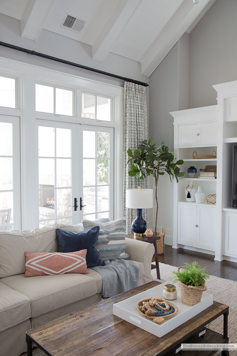 Spring Living Room (Sunny Lifestyles)