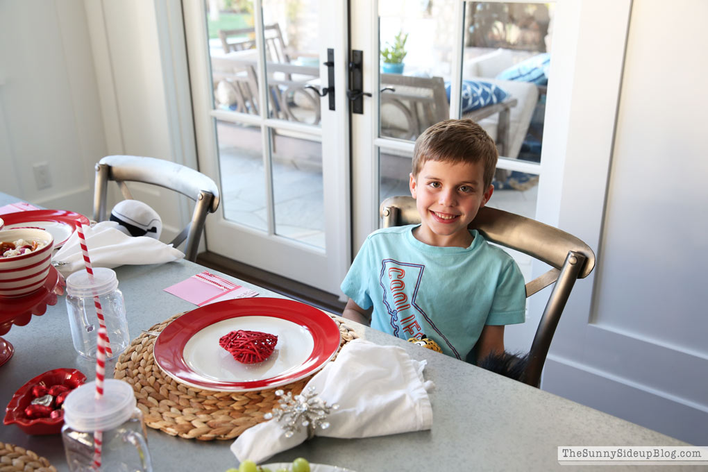 Valentine's Day Table (Sunny Lifestyles)